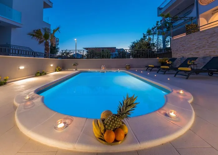 Villa Seaview With Pool - Apartment Yellow