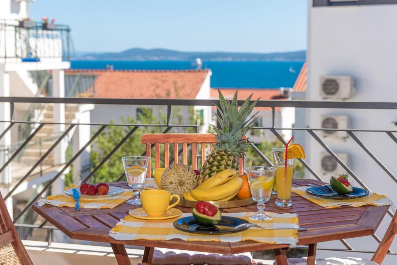 Seaview With Pool - Yellow *